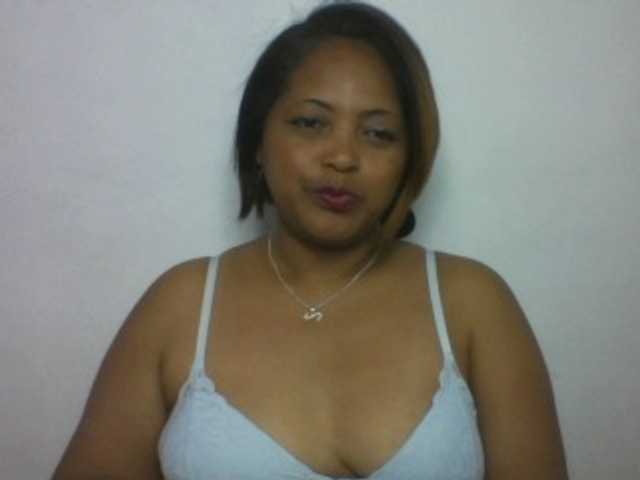Annabellah live webcam show