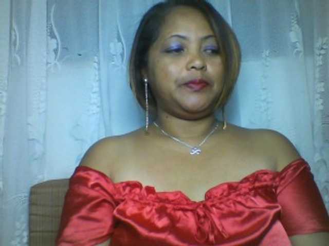 Annabellah live webcam show