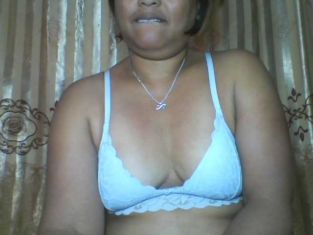 Annabellah live cam on BongaCams