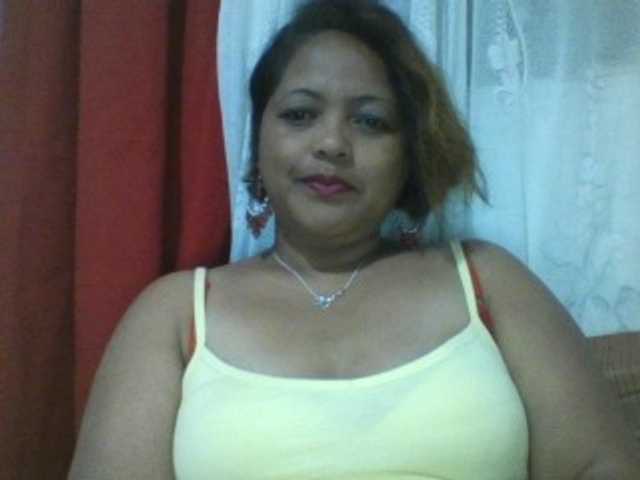 Annabellah live webcam show