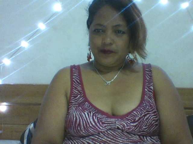 Annabellah live webcam show