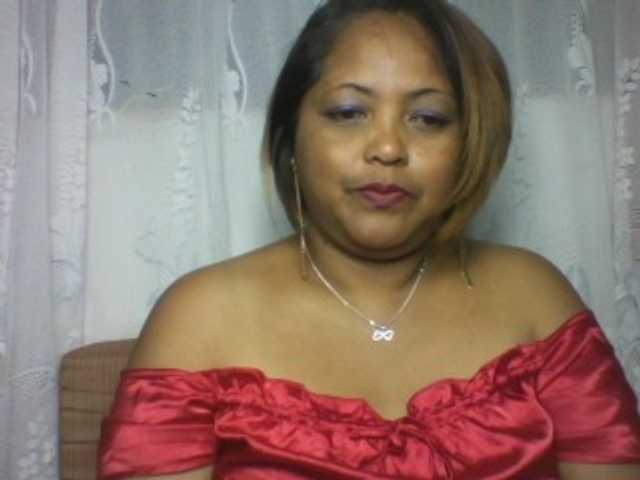 Annabellah live webcam show