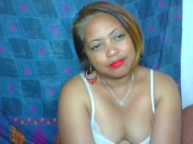 Annabellah live cam on BongaCams