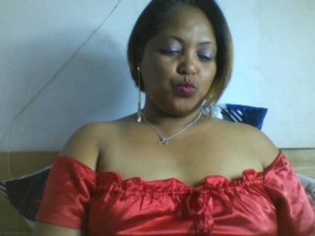 Annabellah live webcam show
