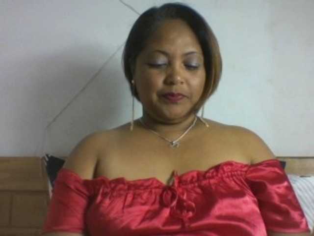 Annabellah live webcam show