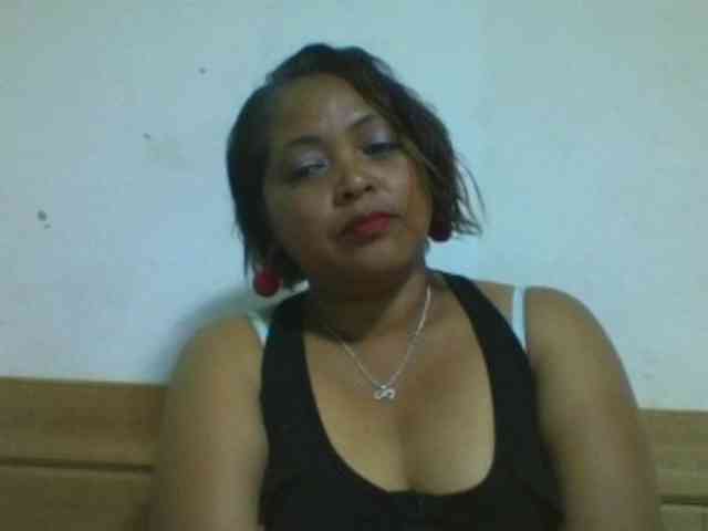 Annabellah Live Webcam on BongaCams