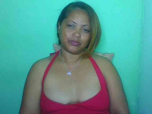Annabellah's cam show statistics and live stream