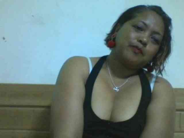 Annabellah Live Webcam on BongaCams