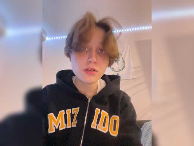 zefirrr666 live cam preview