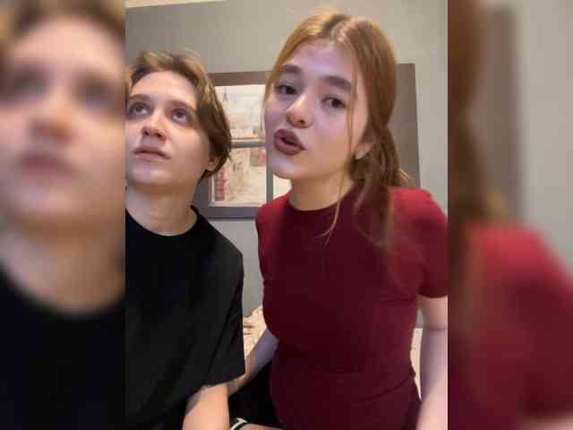 Zefirrr666's cam show statistics and live stream