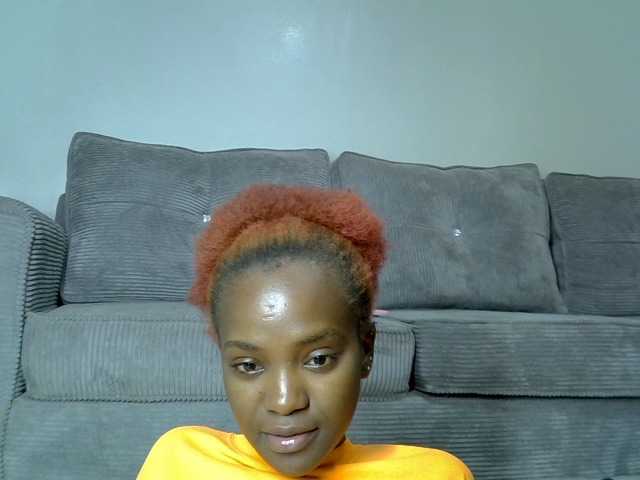 Lynnepretty4 live cam on BongaCams