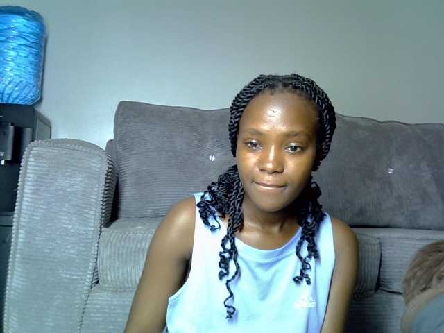 Lynnepretty4 live webcam show