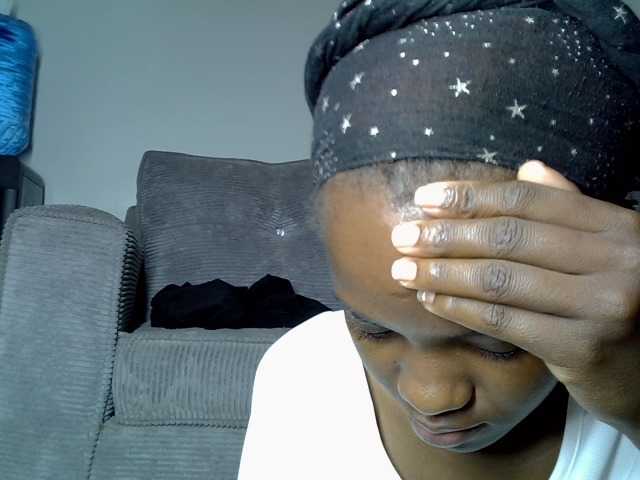 Lynnepretty4 live cam on BongaCams