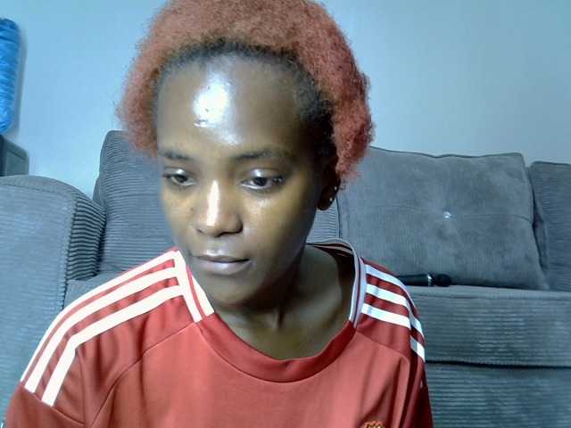 Lynnepretty4 live cam on BongaCams