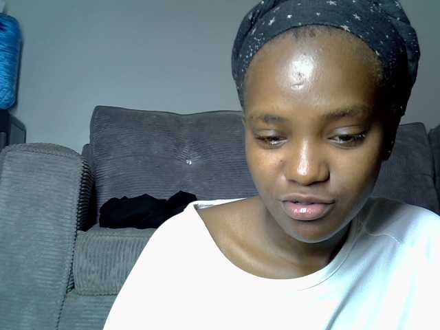Lynnepretty4 live cam on BongaCams