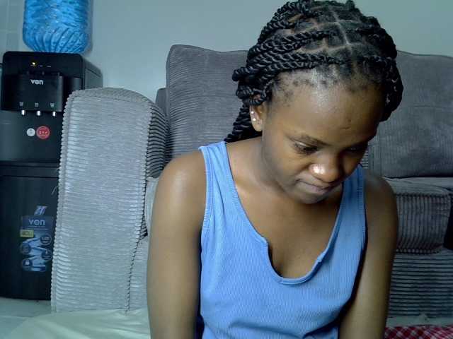 Lynnepretty4 live cam on BongaCams