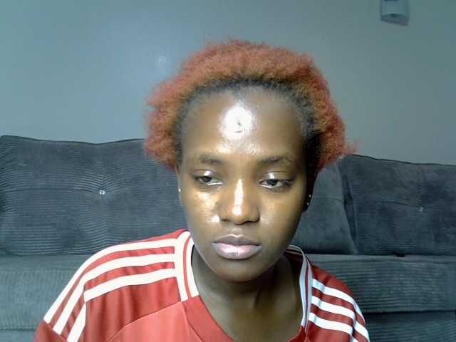 Lynnepretty4 live cam on BongaCams