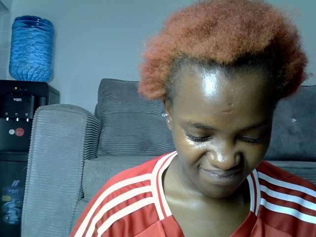 Lynnepretty4 live cam on BongaCams