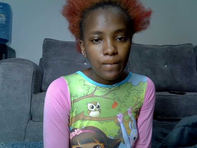 Lynnepretty4 live cam on BongaCams