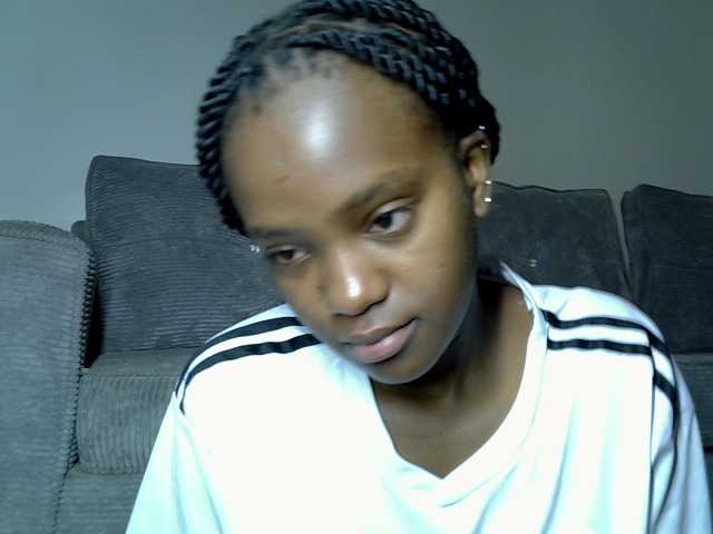 Lynnepretty4 live cam on BongaCams