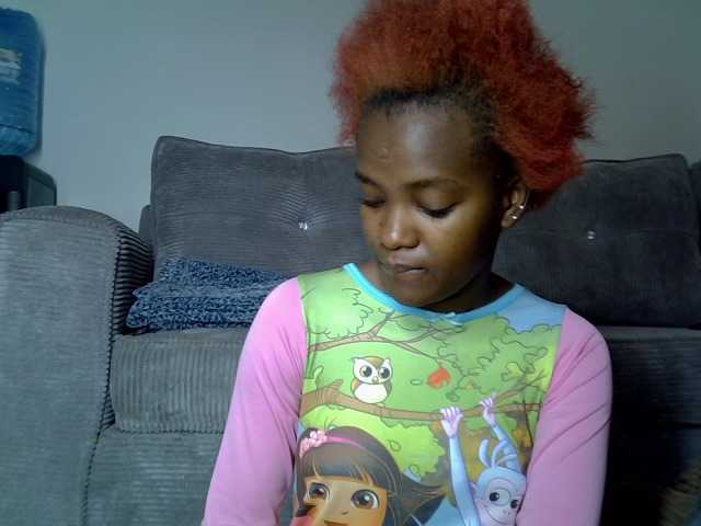Lynnepretty4 live cam on BongaCams