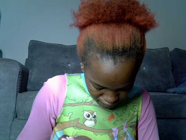 Lynnepretty4 live cam on BongaCams