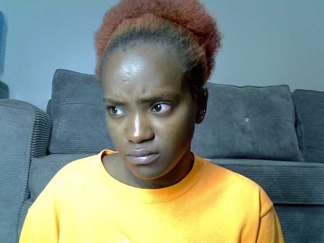 Lynnepretty4 live webcam show