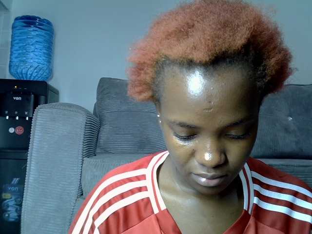 Lynnepretty4 live cam on BongaCams