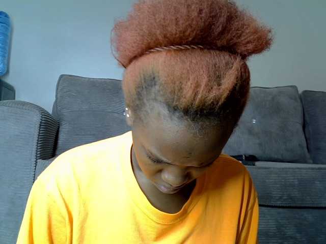 Lynnepretty4 live cam on BongaCams