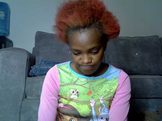 Lynnepretty4 live cam on BongaCams