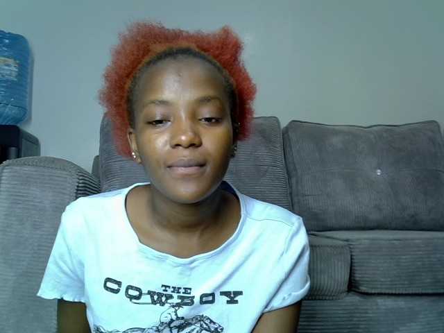 Lynnepretty4 live cam on BongaCams