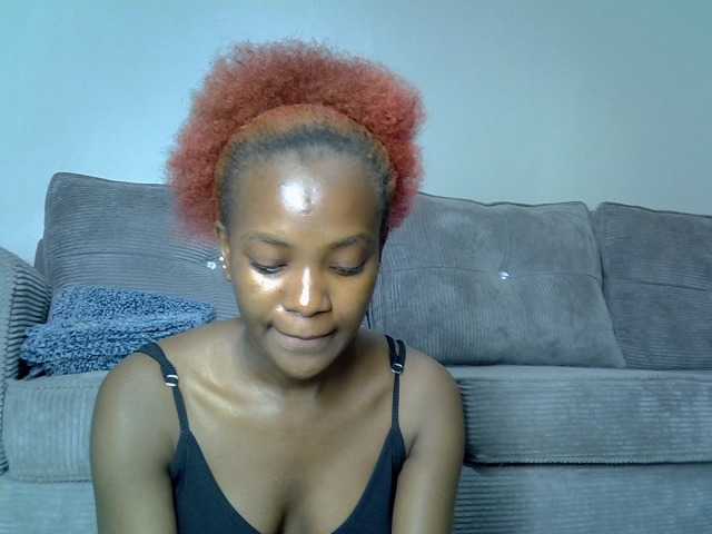 Lynnepretty4 live cam on BongaCams