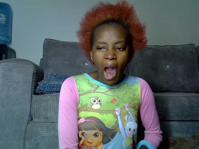 Lynnepretty4 live cam on BongaCams