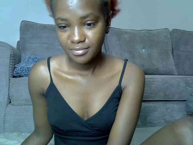 Lynnepretty4 webcam