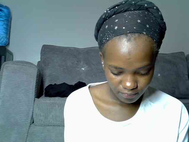 Model: Lynnepretty4