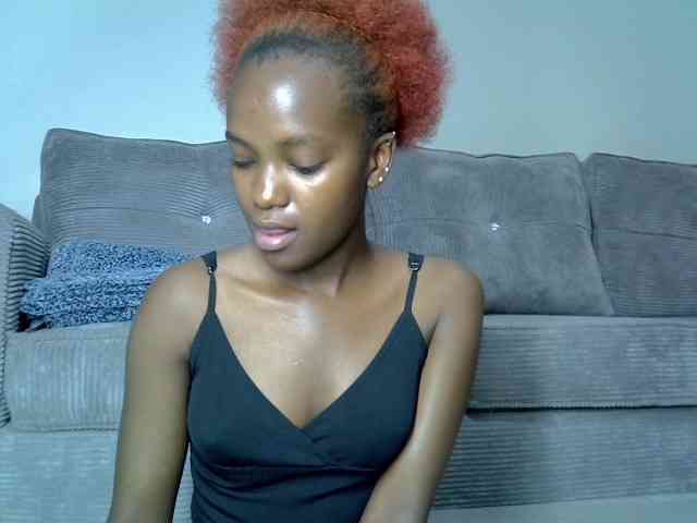 Lynnepretty4 webcam