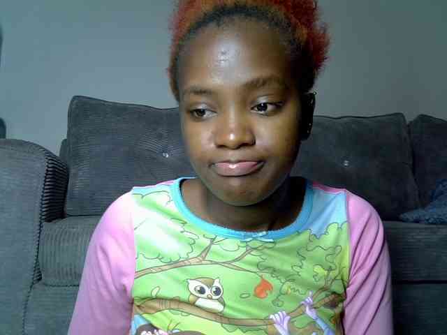 Lynnepretty4 webcam