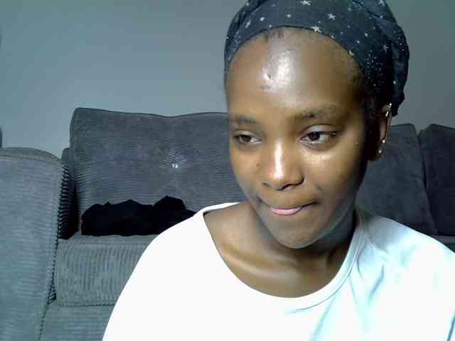 Model: Lynnepretty4