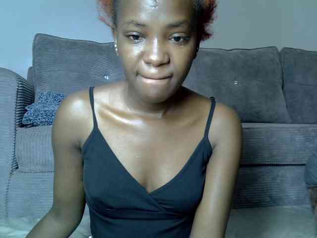 Lynnepretty4 webcam