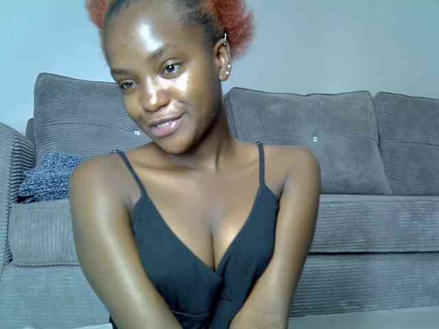 Lynnepretty4 webcam