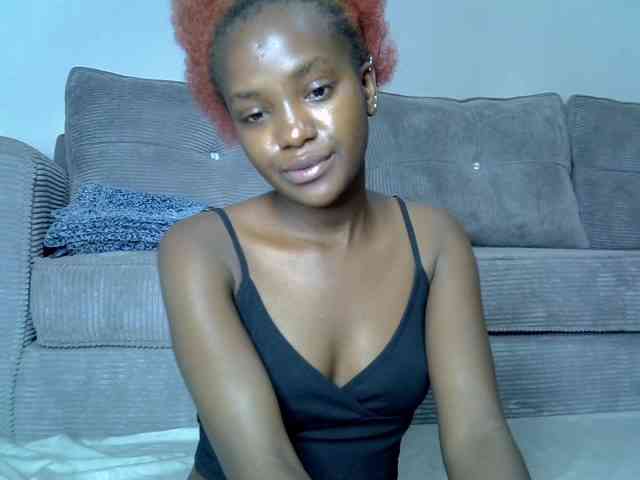 Lynnepretty4 webcam