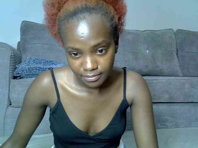Lynnepretty4 webcam