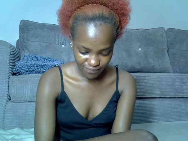 Lynnepretty4 webcam