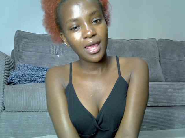 Lynnepretty4 webcam