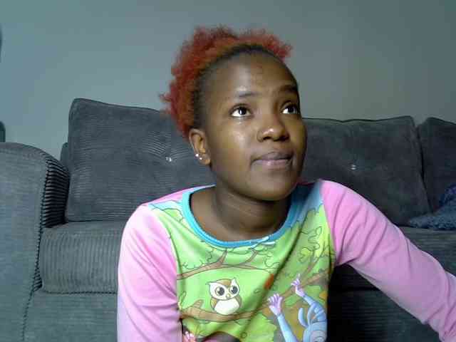 Lynnepretty4 webcam