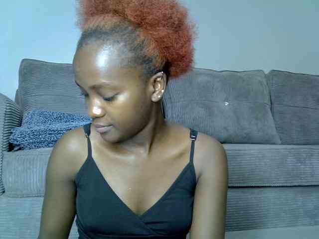 Lynnepretty4 webcam