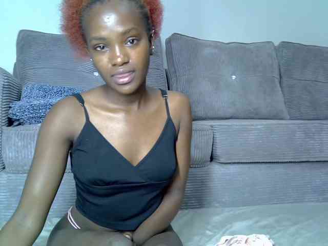 Lynnepretty4 webcam
