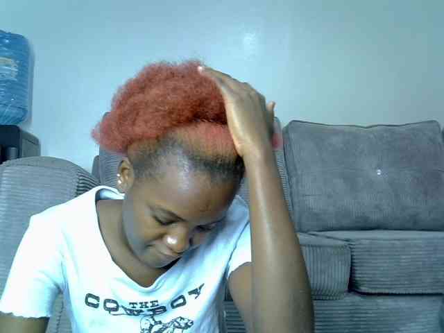 Lynnepretty4 webcam