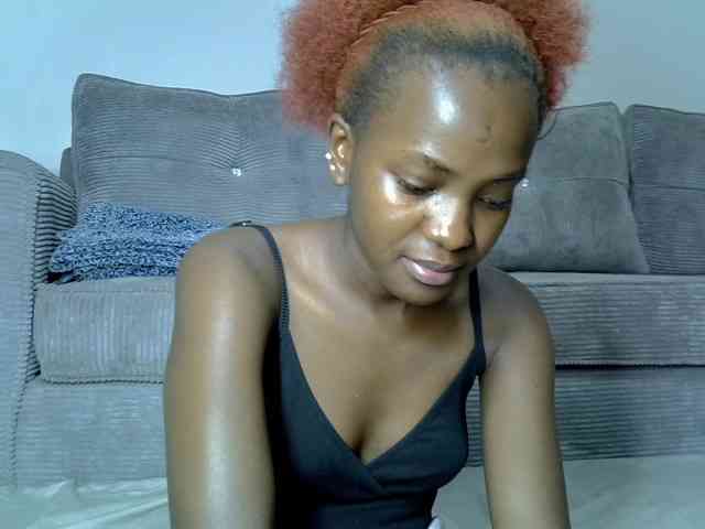 Lynnepretty4 webcam