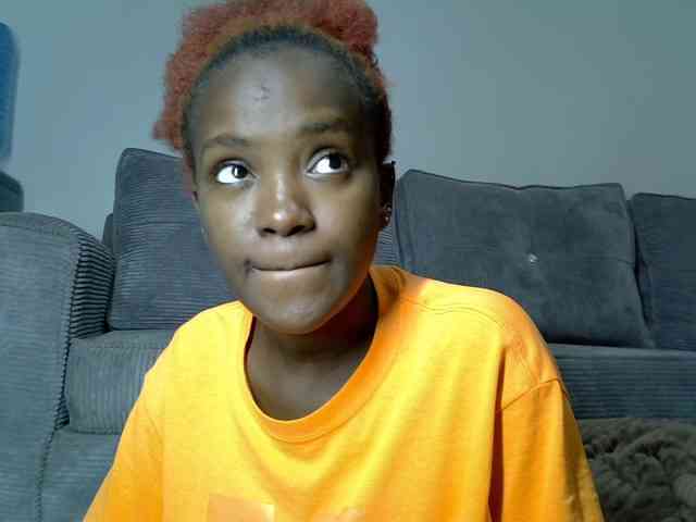 Lynnepretty4 webcam